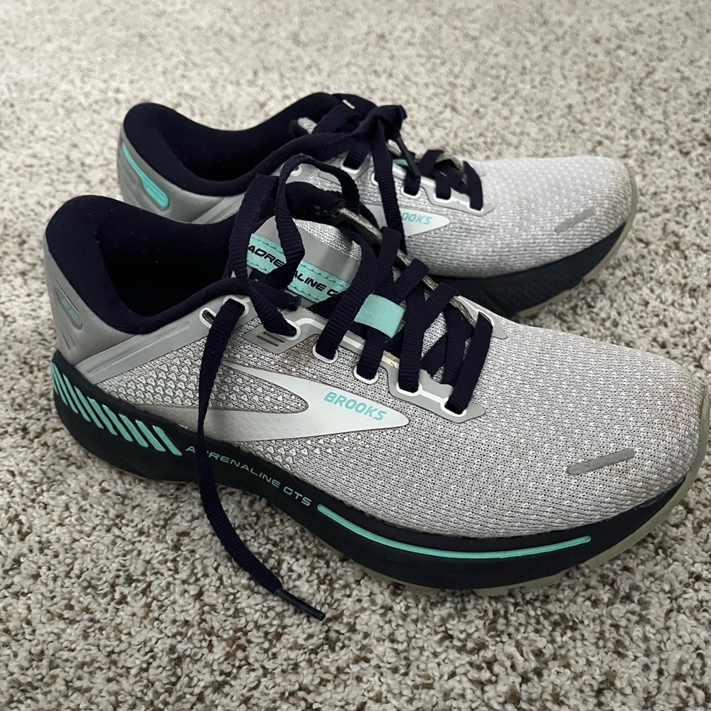 Brooks Women's Gray Running Shoes Adrenaline 22